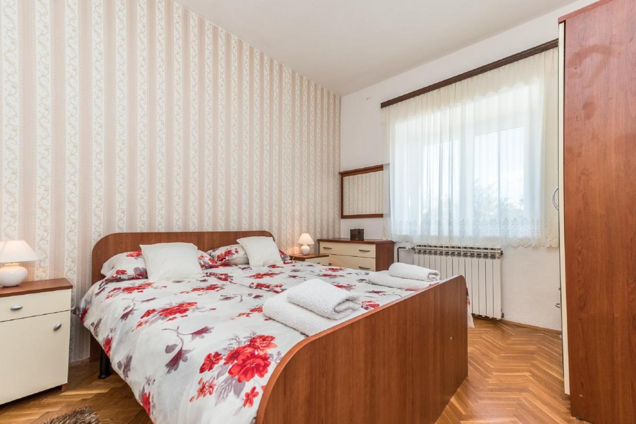 Holiday Home Tower With Private Pool, Sauna And Quads Smilcic Ngoại thất bức ảnh